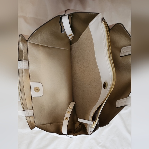 Nine West Large White Purse - Picture 6 of 11